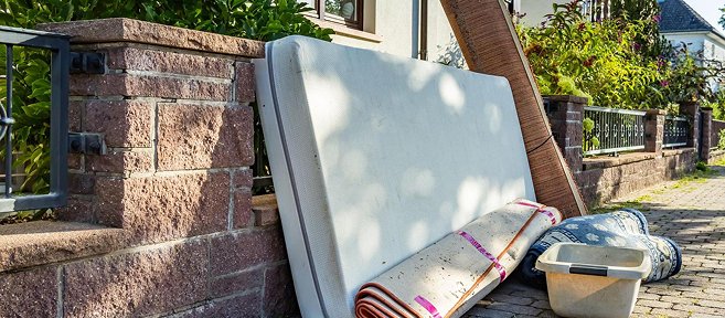 Appliance and mattress removal hauling